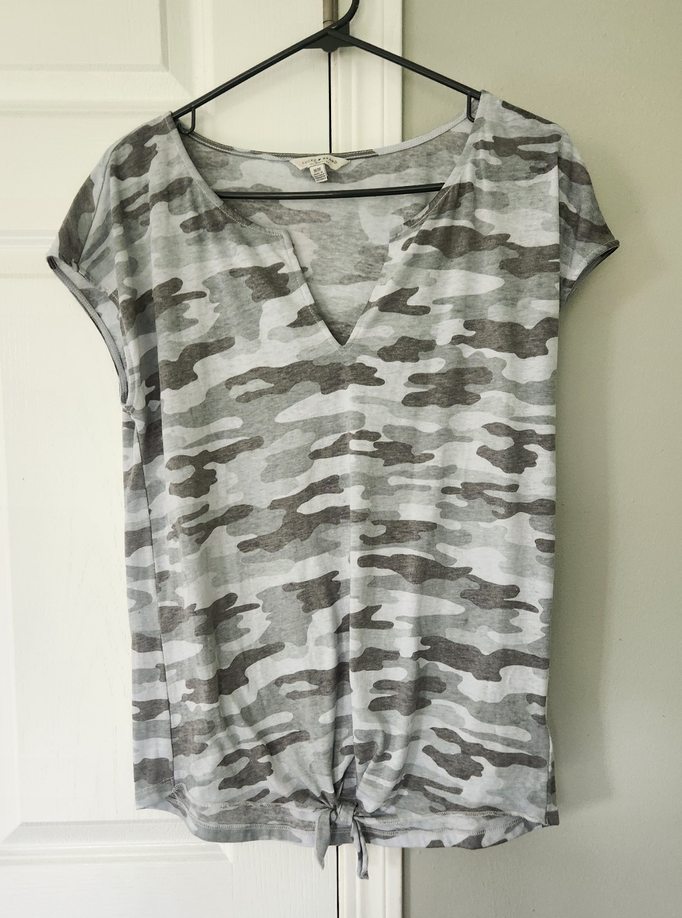 Lucky Brand Dolman V-neck Knot Front Gray Camo Cotton Blend Top Medium